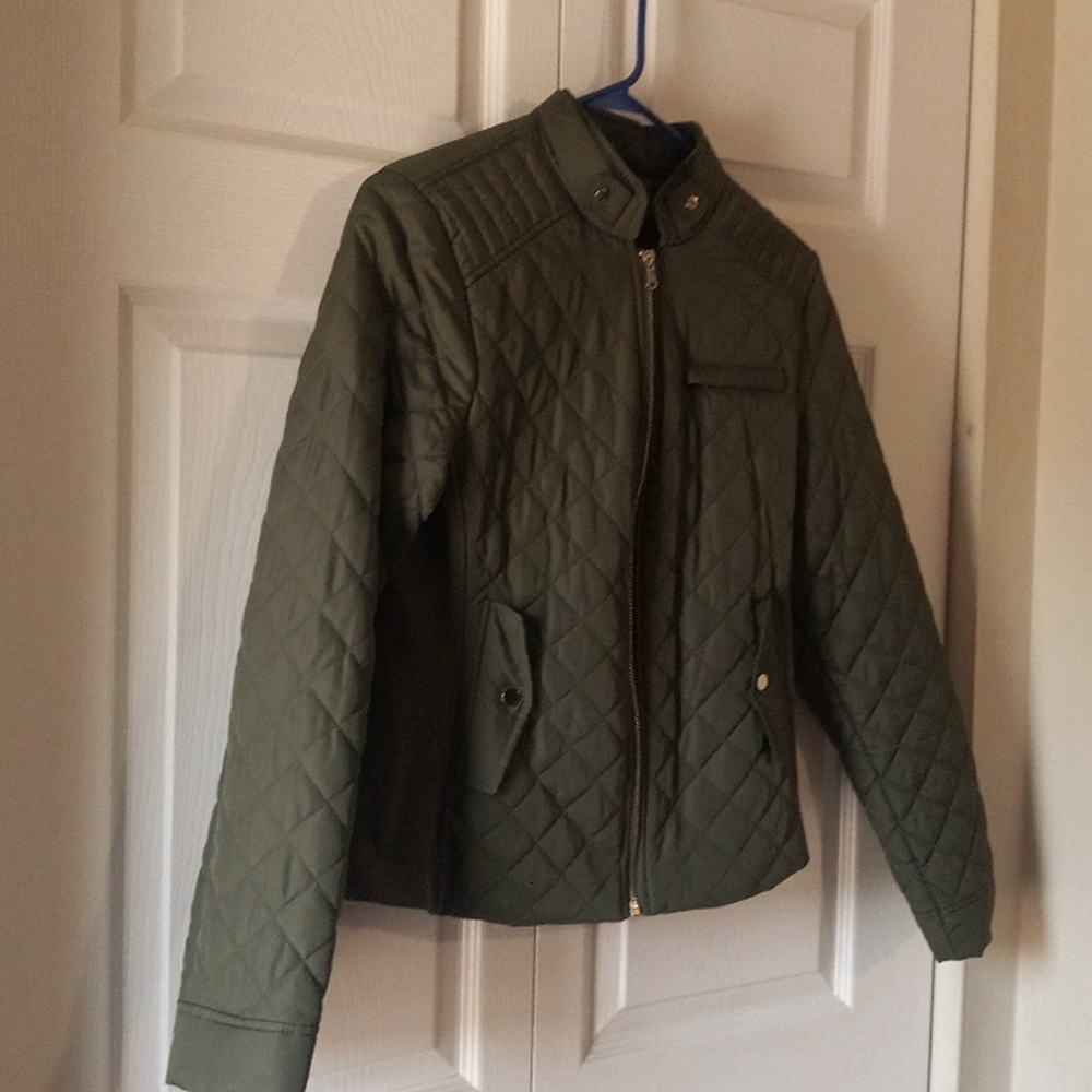 Army green bomber jacket Size Small